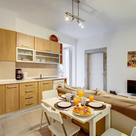 Cozy Tailor Made With A Refreshing Terrace Daire